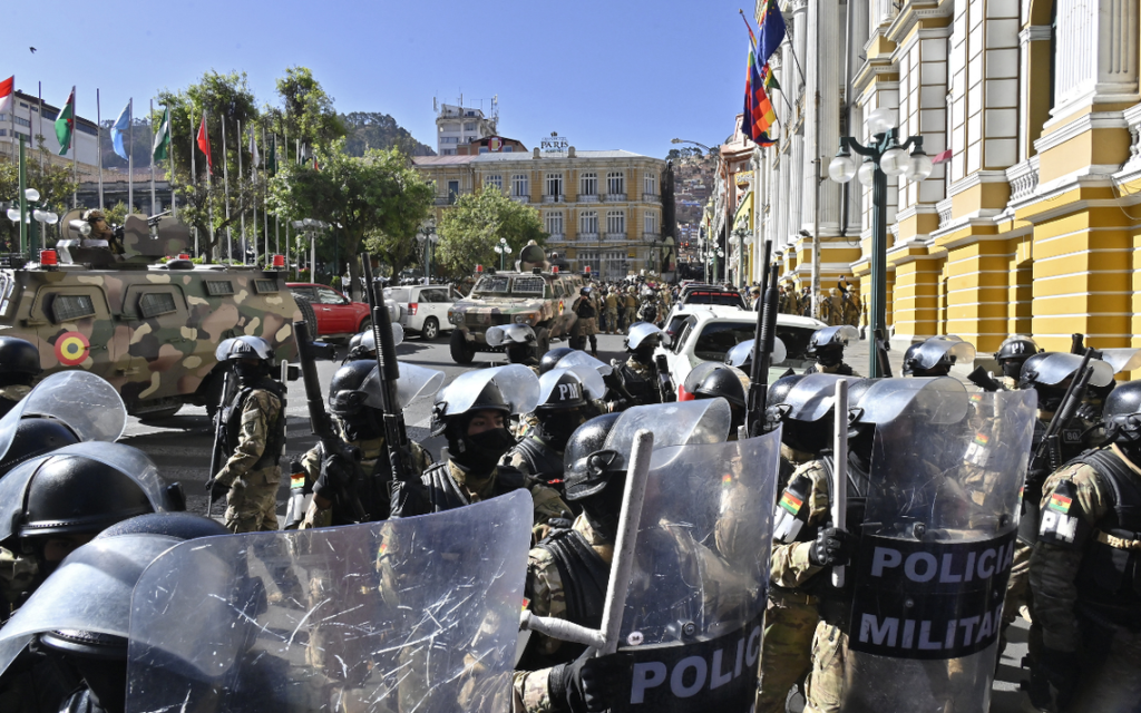 Embajada de México en Bolivia abre líneas de emergencia ante posible golpe de Estado - El Heraldo de Chiapas