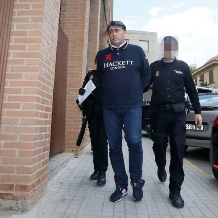 Así cayó al pozo el Eldense: empieza el juicio a la red de amaños de partidos de fútbol establecida hace una década para lucrarse con las apuestas | Fútbol | Deportes