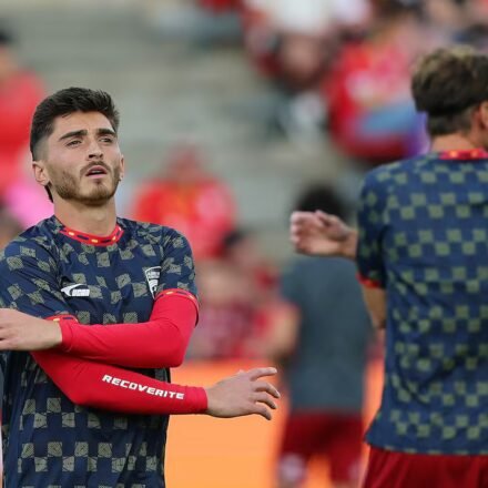 El futbolista Josh Cavallo, el primero en activo en hablar de homosexualidad, acusa a su anterior equipo de homofobia | Fútbol | Deportes